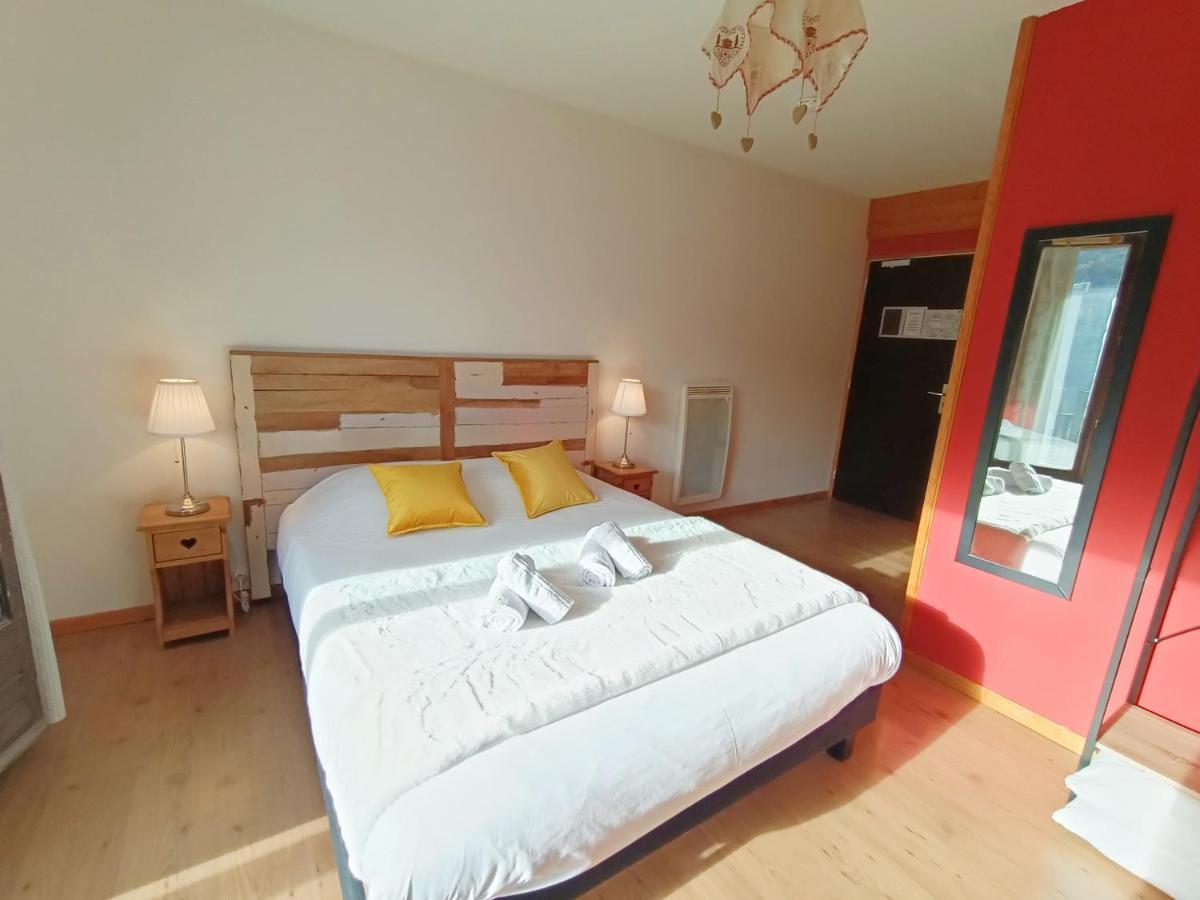 Hotel Plein Soleil Allos Eksteriør billede