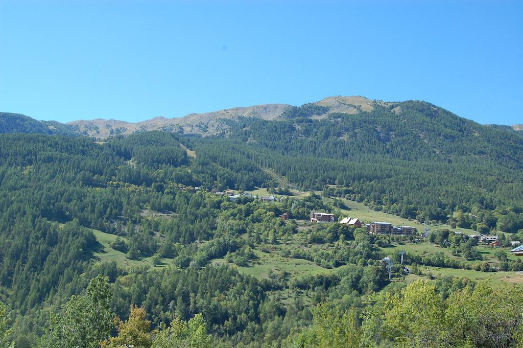 Hotel Plein Soleil Allos Eksteriør billede